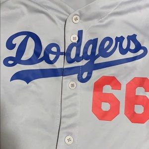 Dodgers jersey Puig